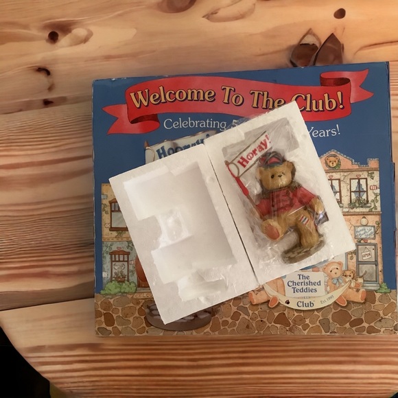 Cherished Teddies | Club ~ 5 years Anniversary ~ LANNY Figurine - Picture 2 of 11